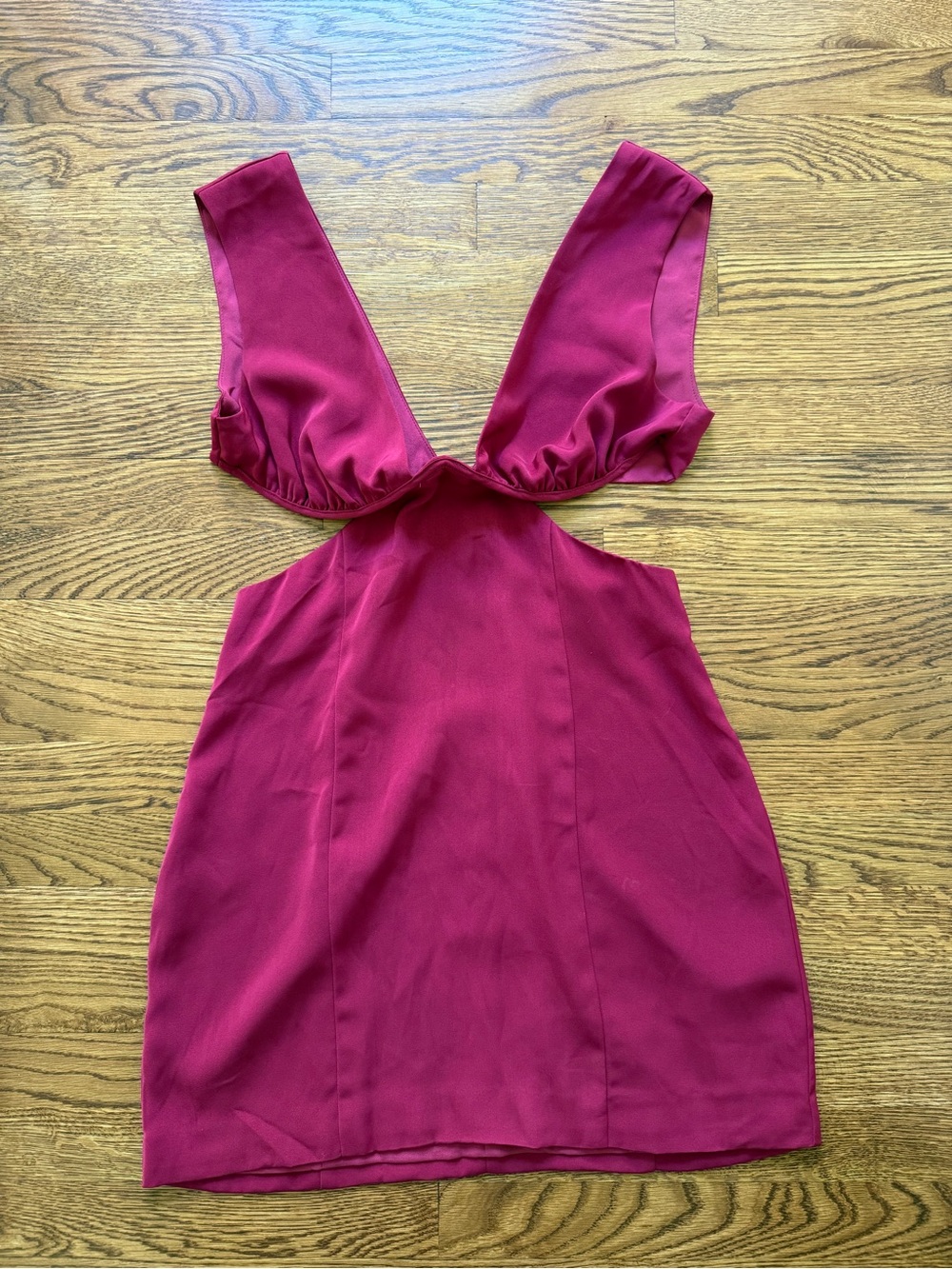 BOSKEMPER Cut‎ Out Burgundy Mini Dress Flirty Sexy Date Night Party Statement L